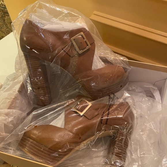 Meet your Posher, Inga - Picture 9 of 10